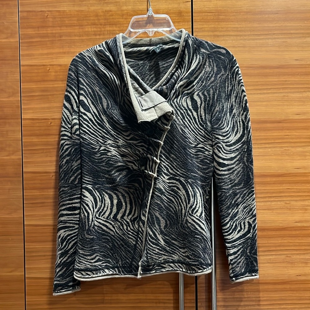 Lafayette 148 New York animal print button up sweater with ruffle